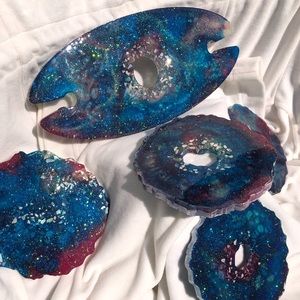 P.E.A.C.E. Gallery 4 pc. Coasters w/ rack set